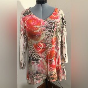 Women’s tunic 3/4 length sleeve with some small beads